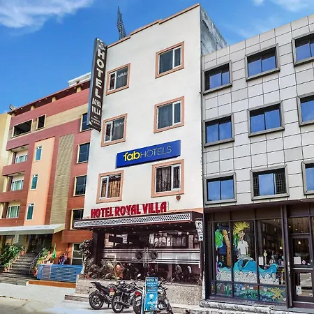 Fabhotel Royal Villa Hussainpura Chowk-3